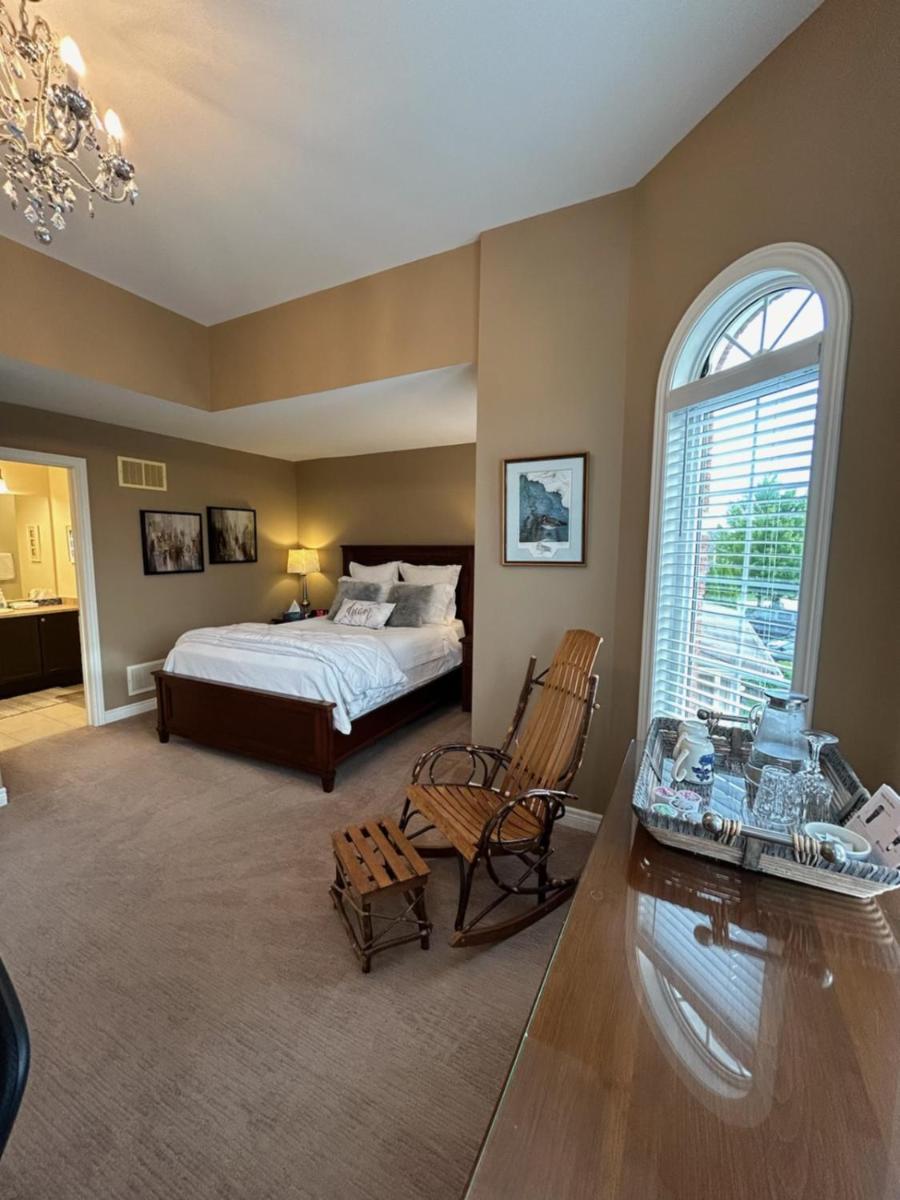 Willow Pond Satellite B&B Port Perry Bagian luar foto